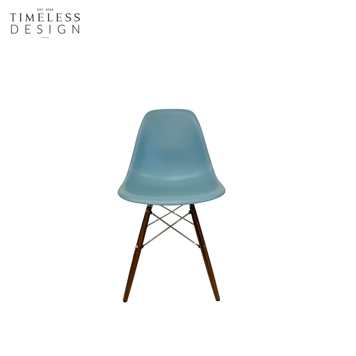 Jonas II Chair (Wooden Leg)