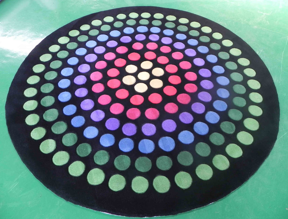 Grace Flower Circle Carpet - Timeless Design