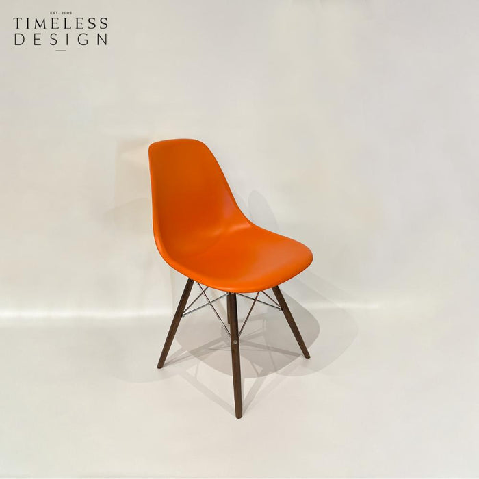 Jonas PP II Chair (Wooden Leg) - Timeless Design