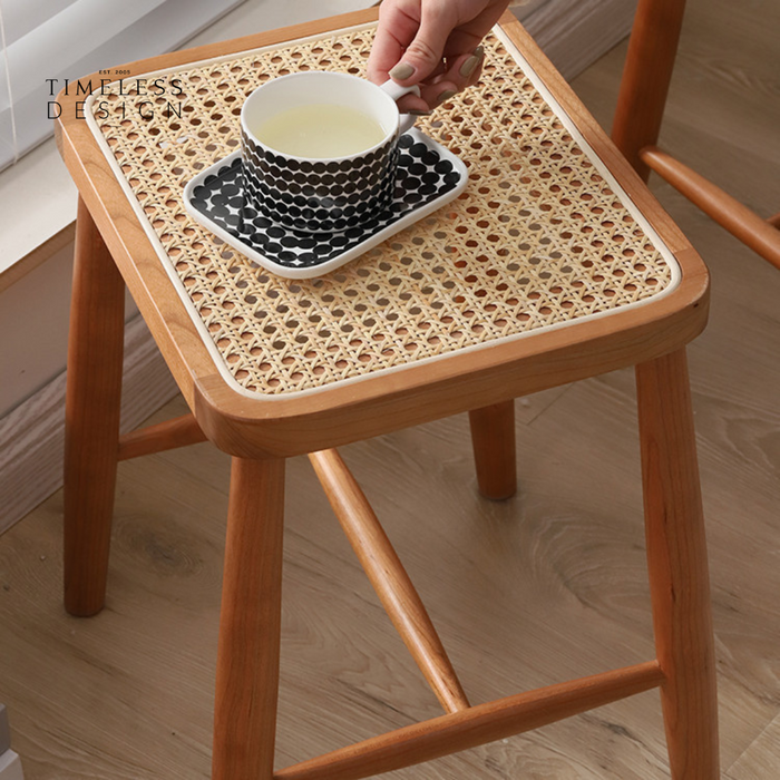 Olium Low Stool