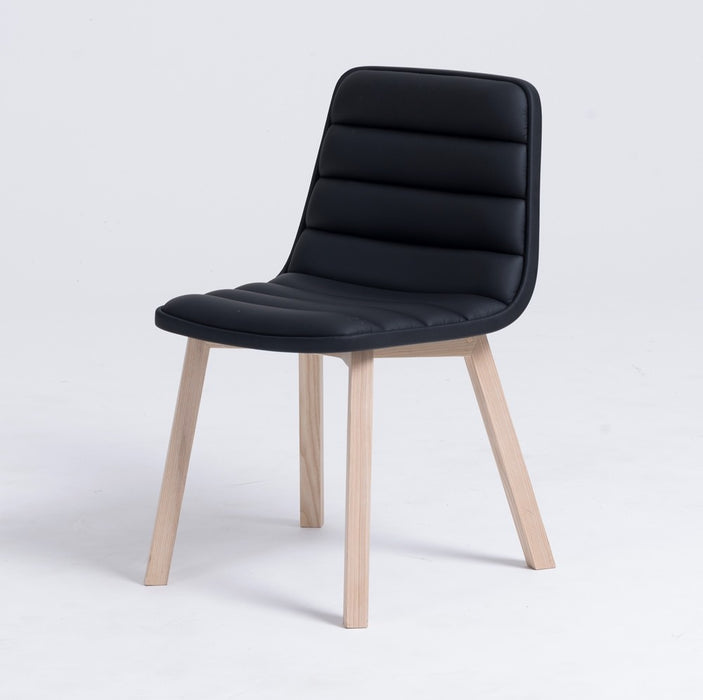 Ronin Chair (Wooden Leg) - Timeless Design