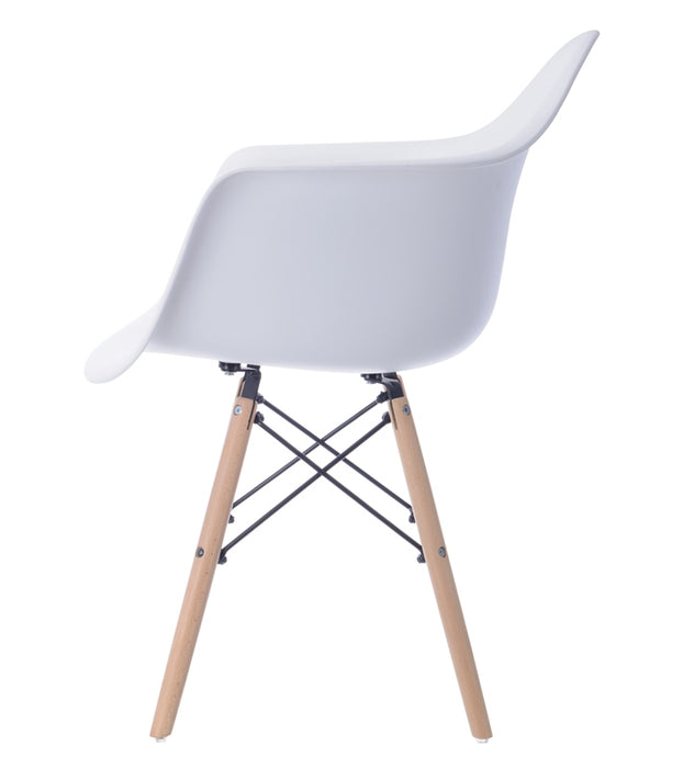 Connie PP II Chair (Wooden Leg) - Timeless Design