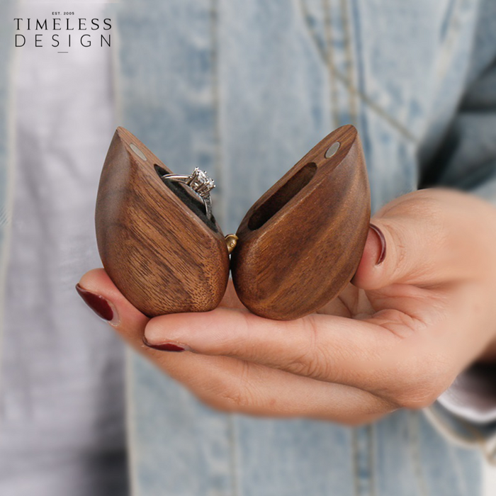 Roman Luxury Heart-shaped Wooden Ring Box