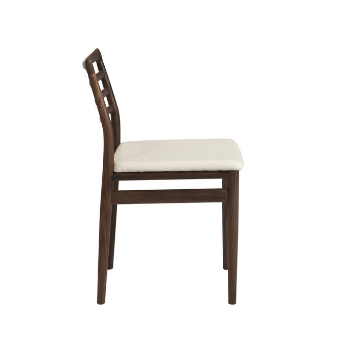 Edward Chair - Timeless Design